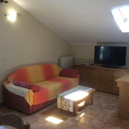 Appartamento Da Sonia-mansarda Vista Lago *